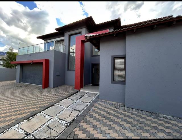 4 BEDROOM HOUSE FOR SALE IN SAVANNAH COUNTRY ESTATE